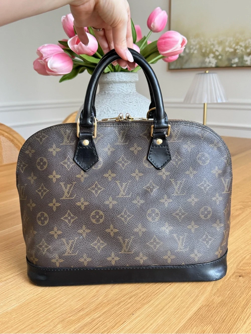 ✅AUTHENTIC✅LOUIS VUITTON ALMA PM